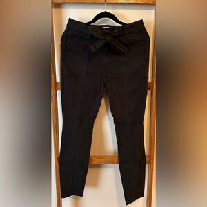 Black So Jeans With Tie in the Front (Bow)